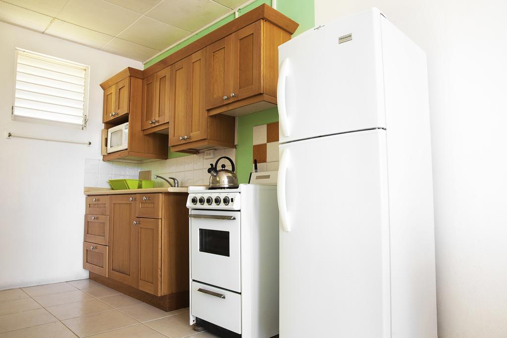 Adulo Apartments ブリッジタウン エクステリア 写真
